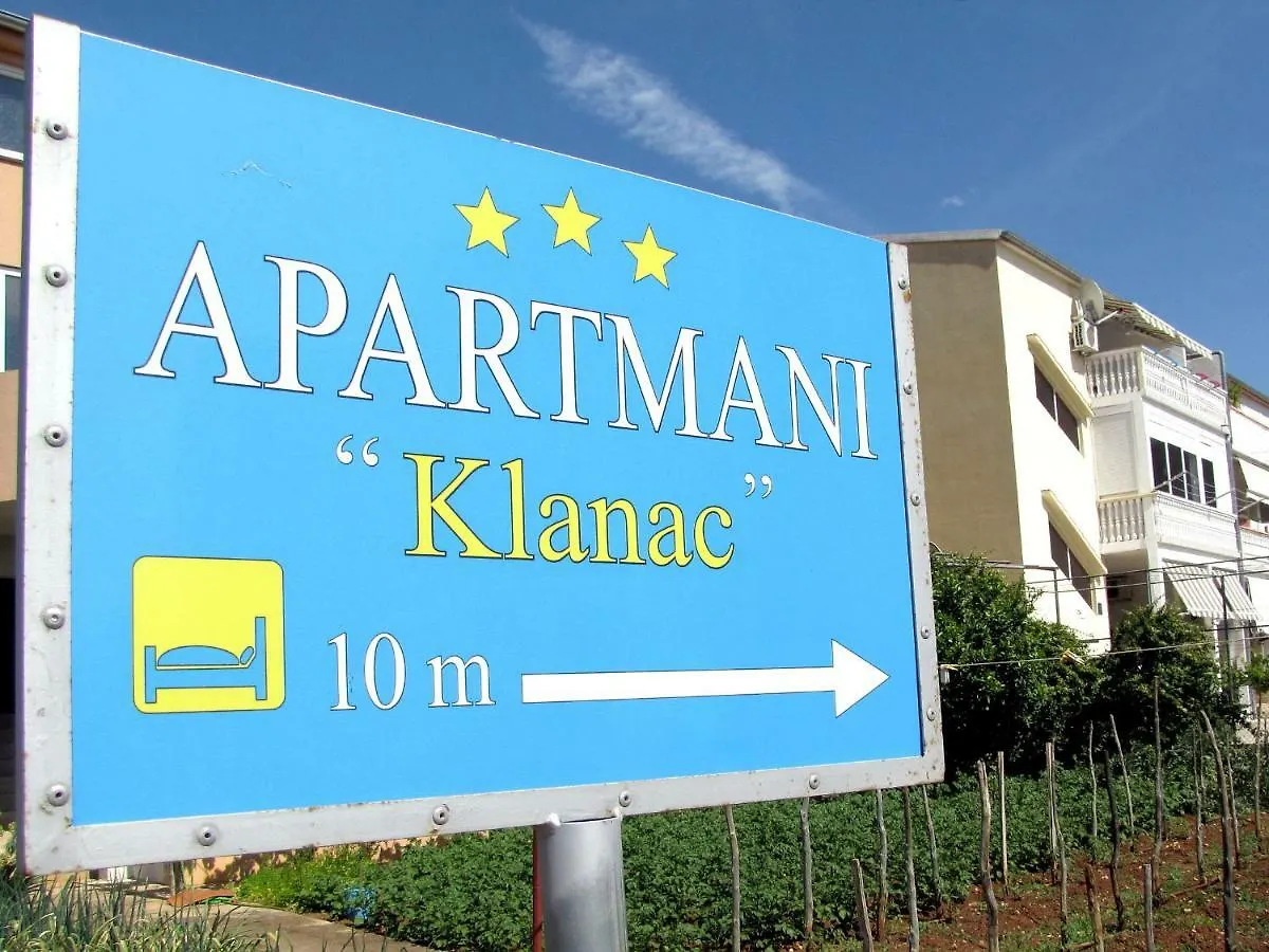 Apartments Klanac زادار